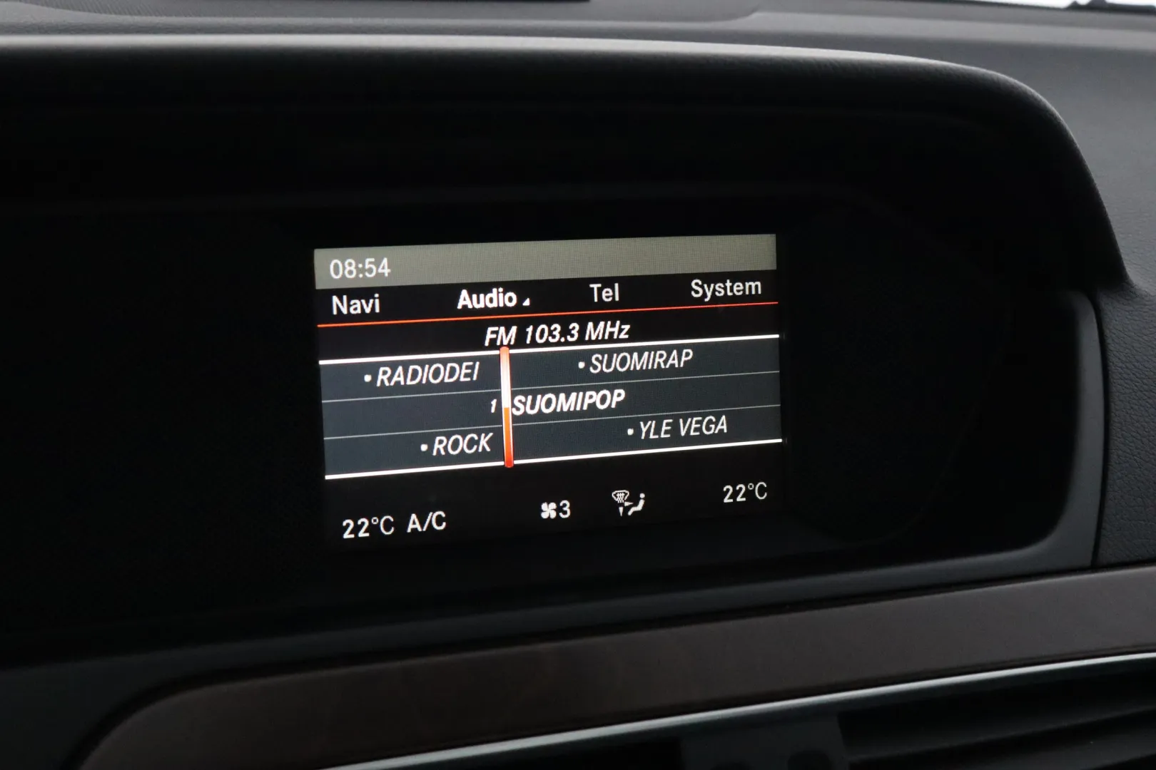 MERCEDES-BENZ C OTO-223 carousel image