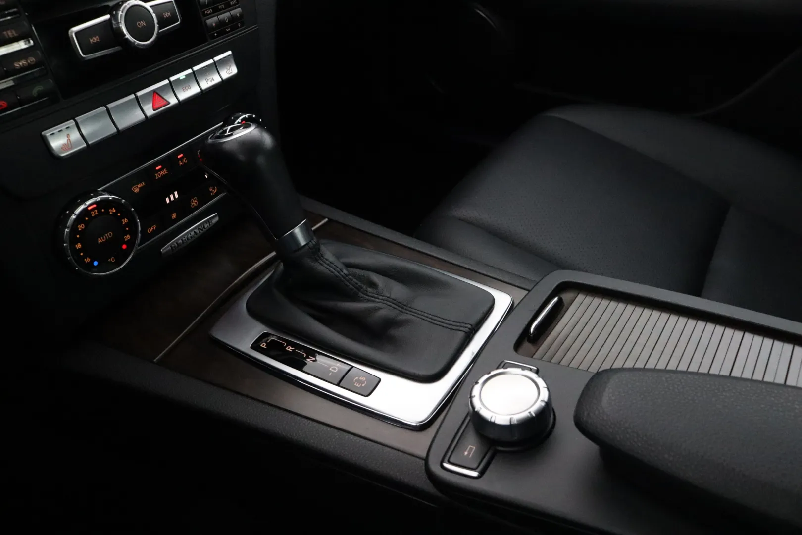 MERCEDES-BENZ C OTO-223 carousel image