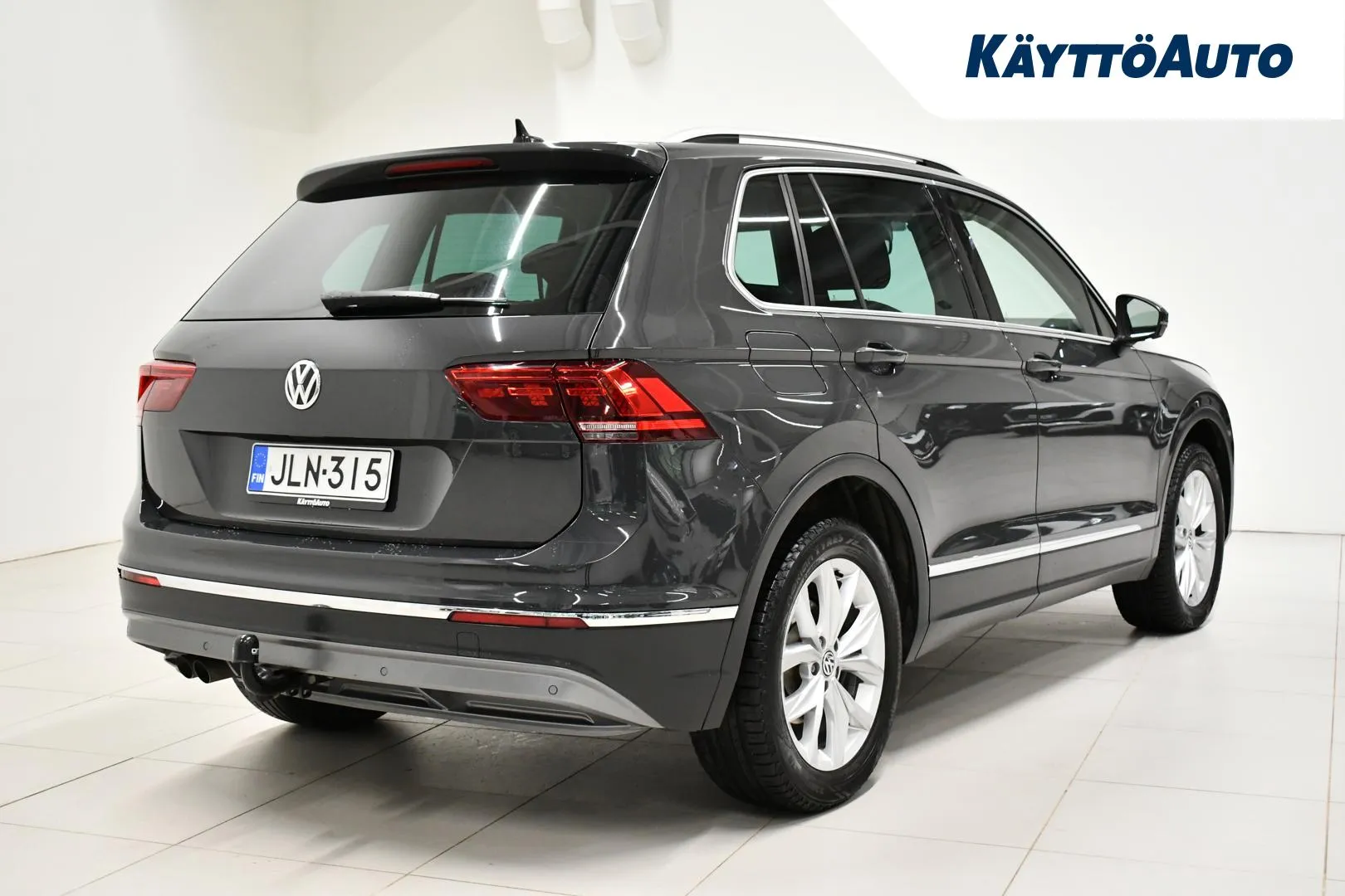 VOLKSWAGEN Tiguan JLN-315 carousel image