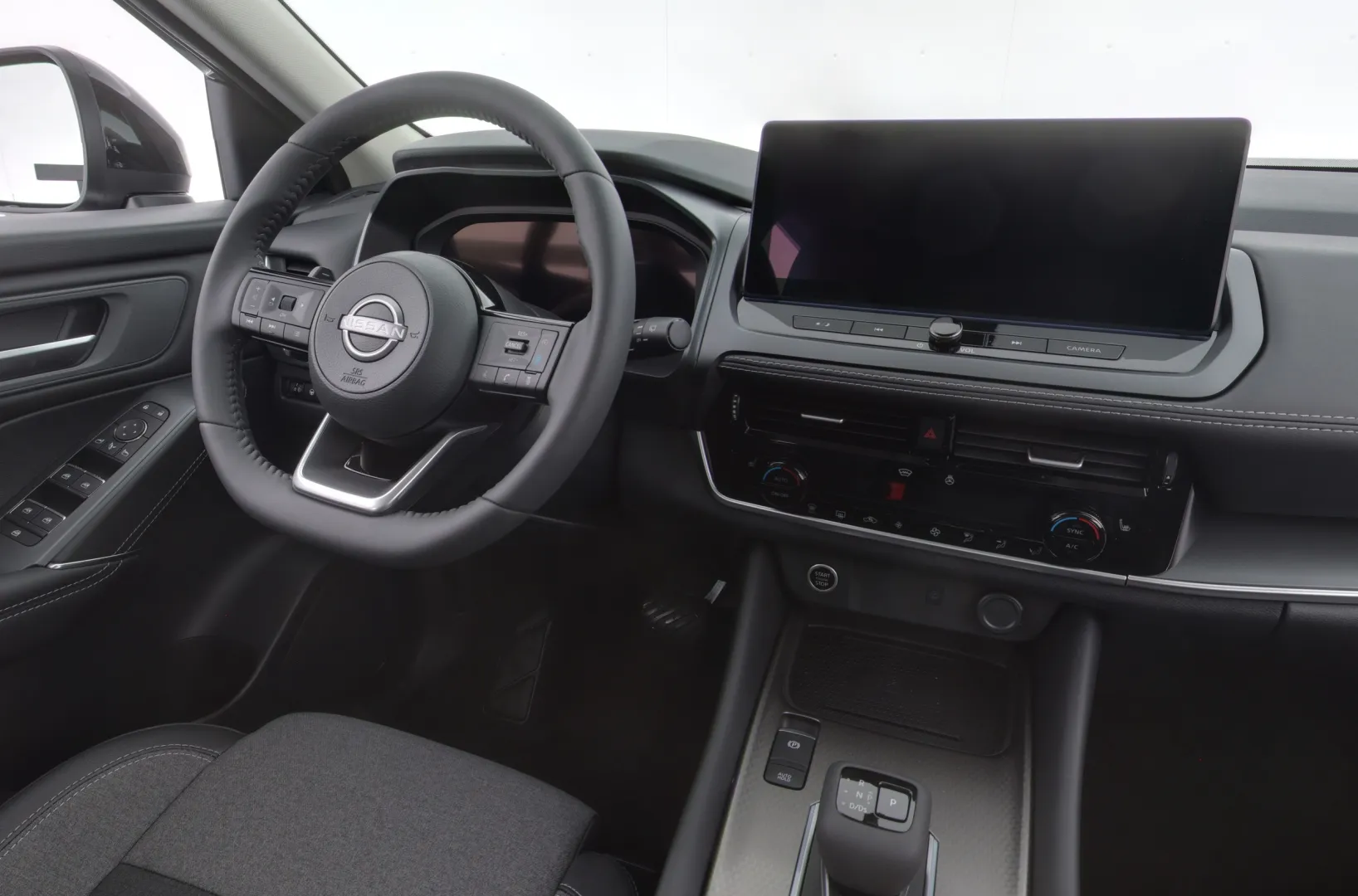 Nissan Qashqai CSN-214 carousel image