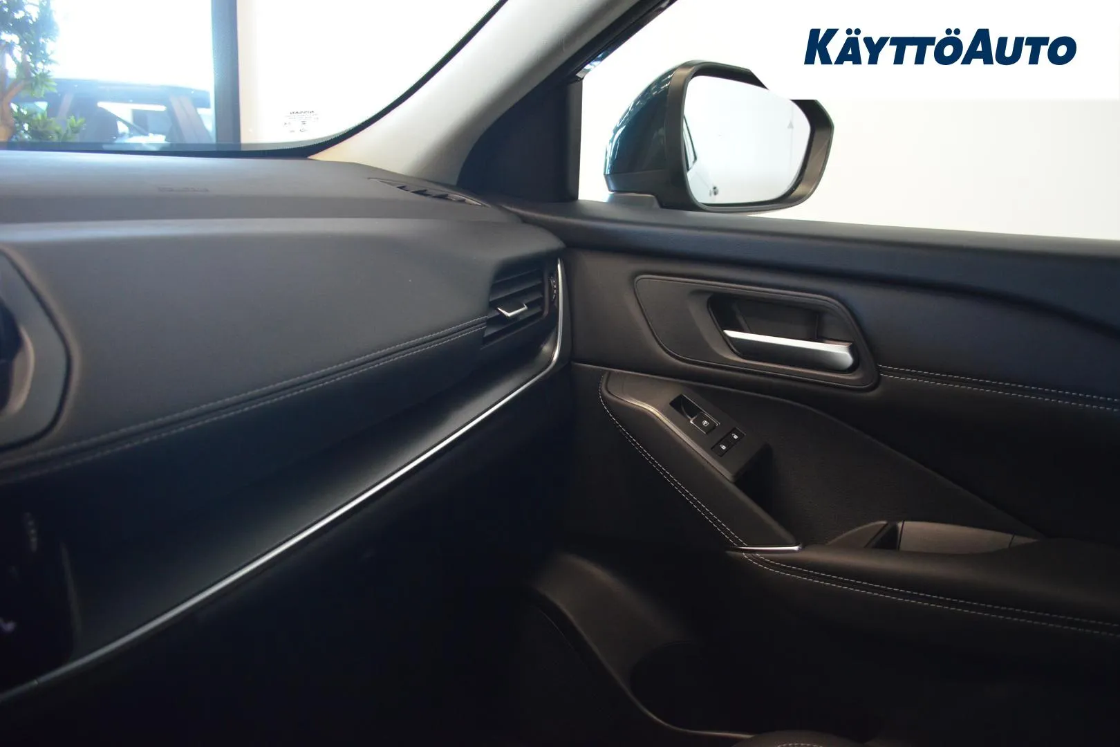 Nissan Qashqai XVZ-233 carousel image