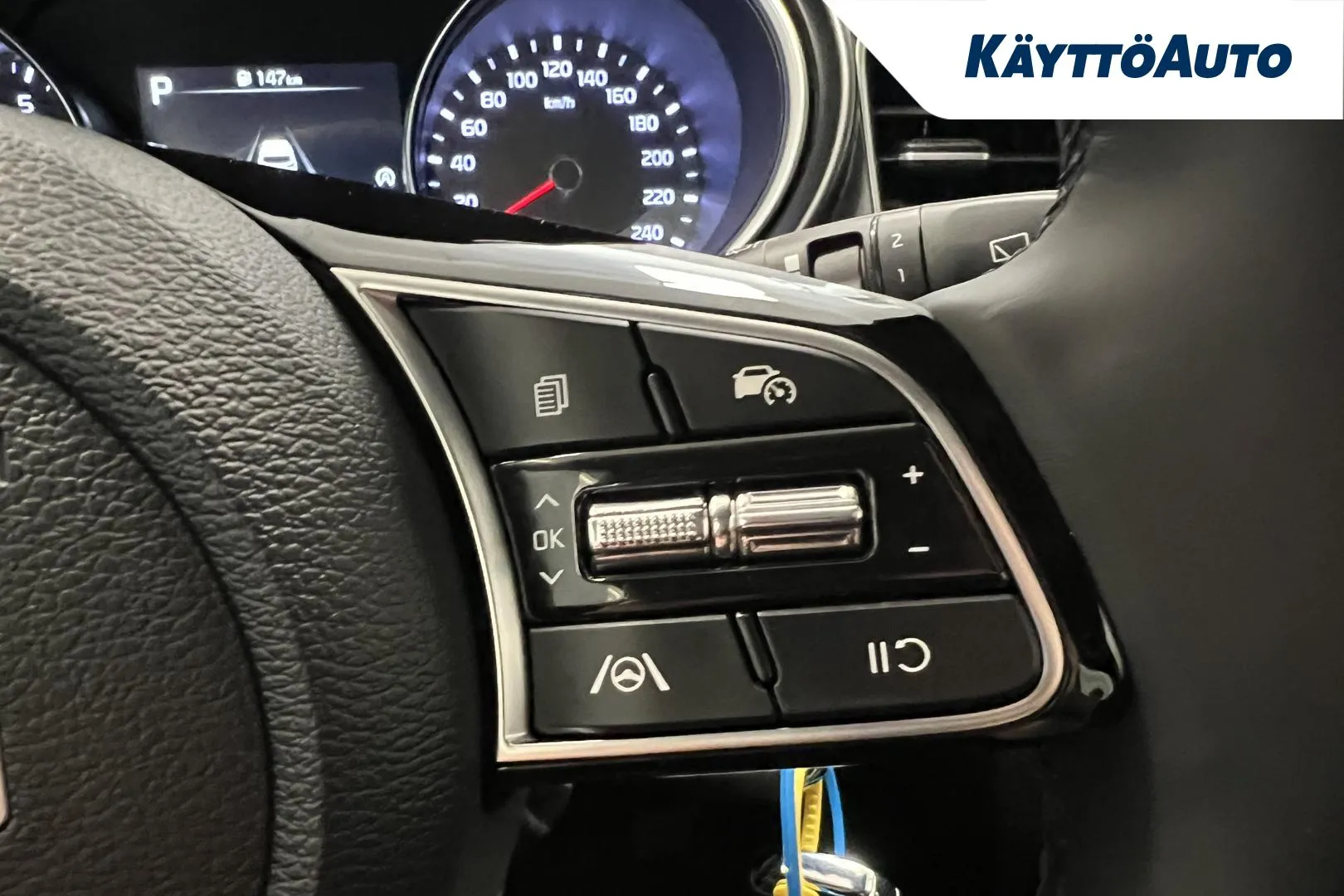 Kia Ceed LTC-106 carousel image