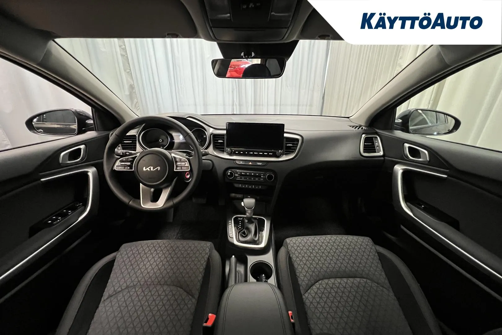 Kia Ceed LTC-106 carousel image