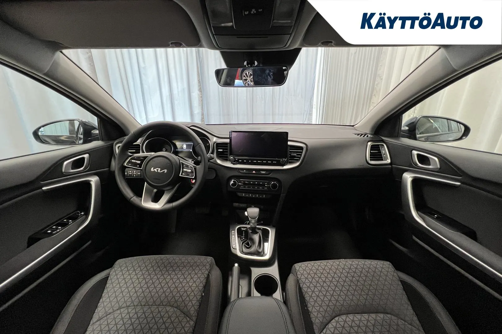 Kia Ceed LTC-106 carousel image