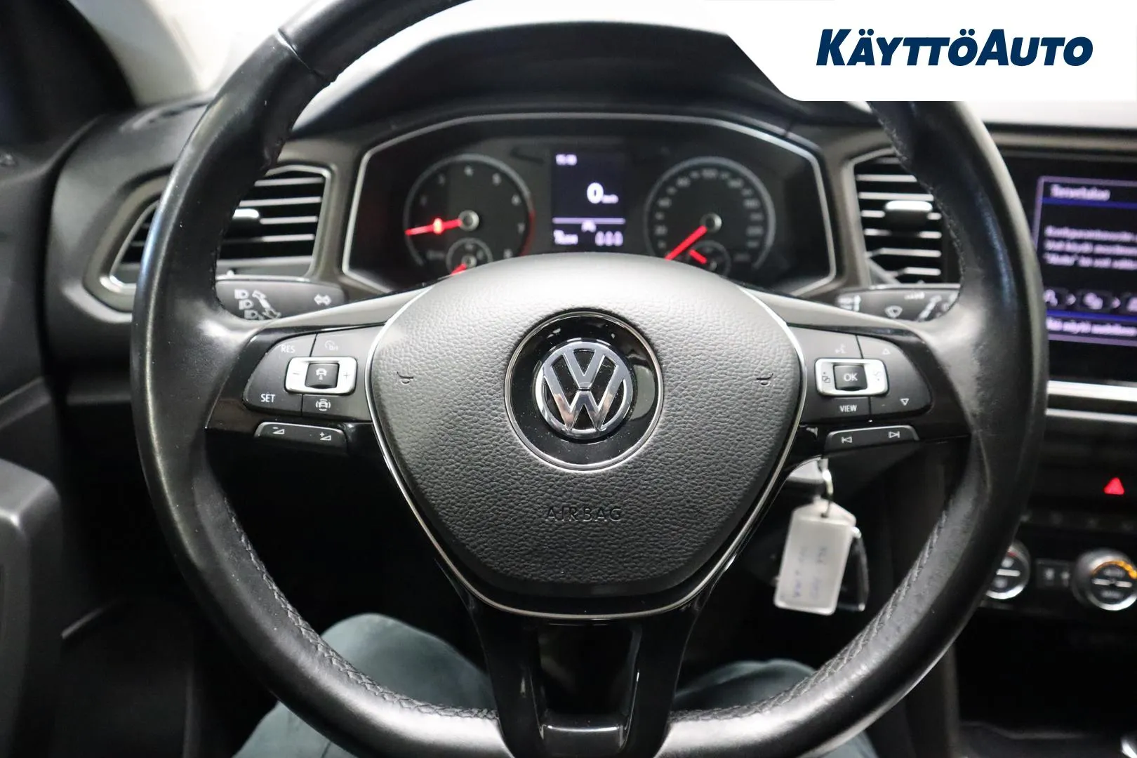 VOLKSWAGEN T-Roc GNU-796 carousel image