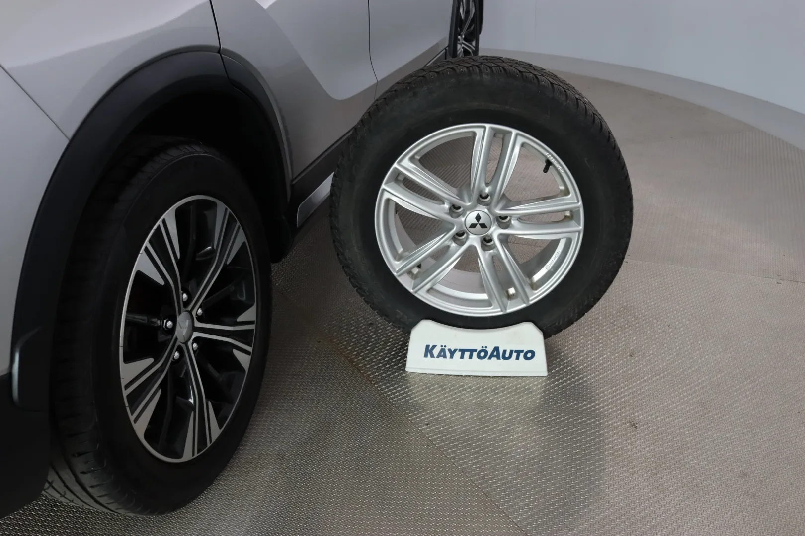 MITSUBISHI Eclipse Cross NLE-245 carousel image