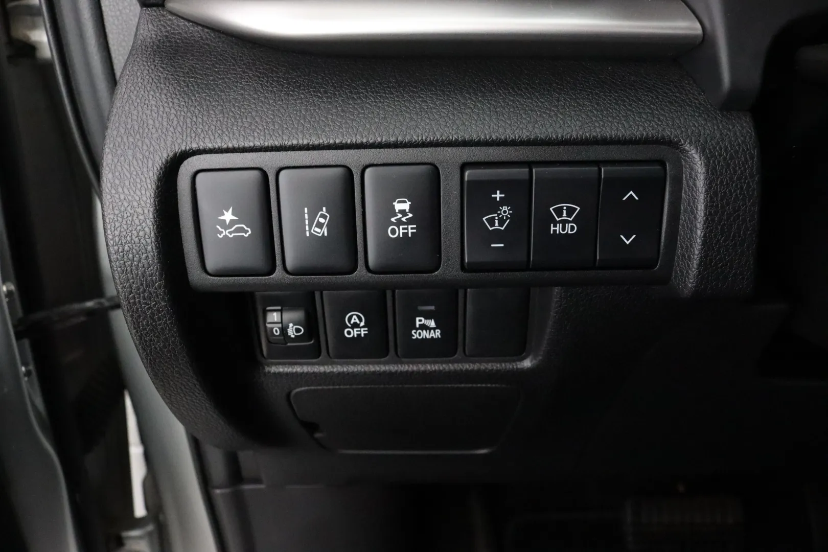 MITSUBISHI Eclipse Cross NLE-245 carousel image