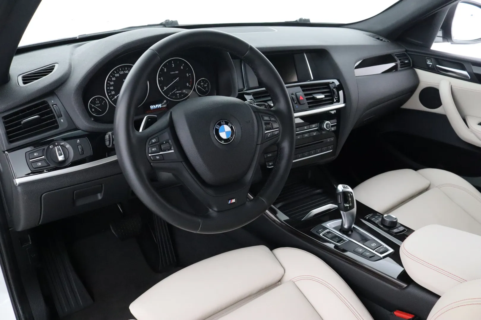 BMW X4 KNK-255 carousel image