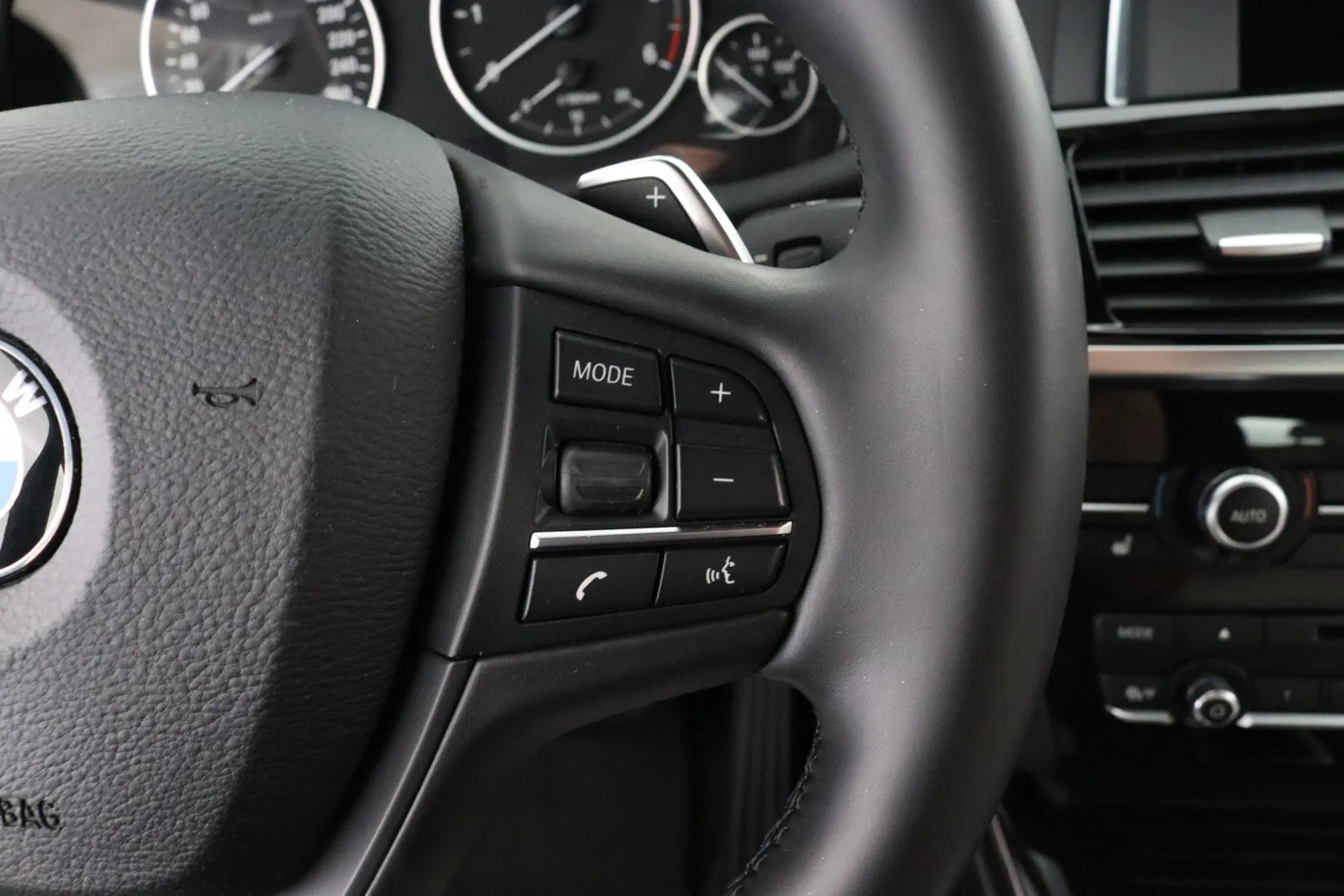 BMW X4 KNK-255 carousel image