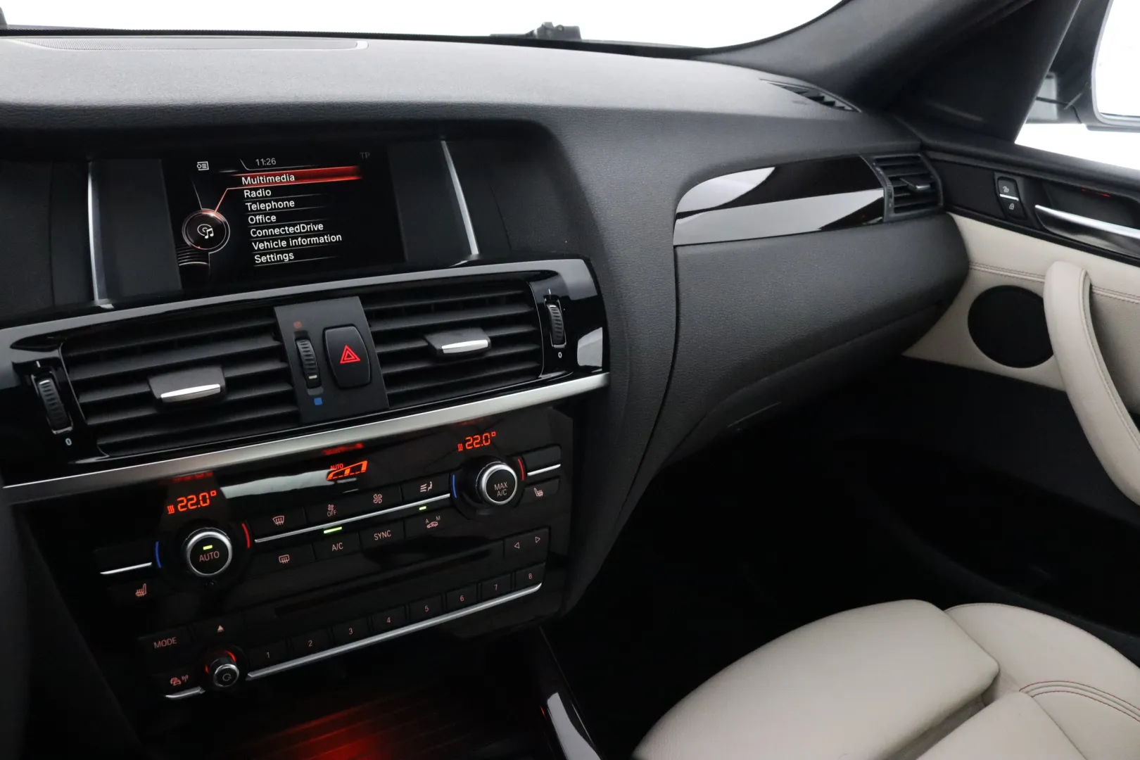 BMW X4 KNK-255 carousel image
