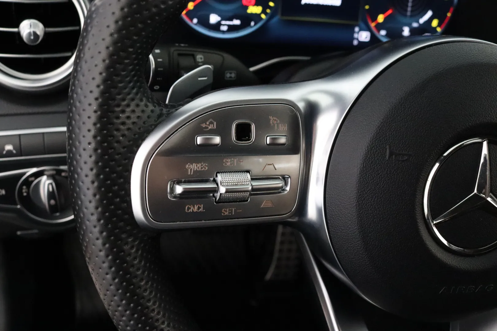 MERCEDES-BENZ C ZNN-267 carousel image