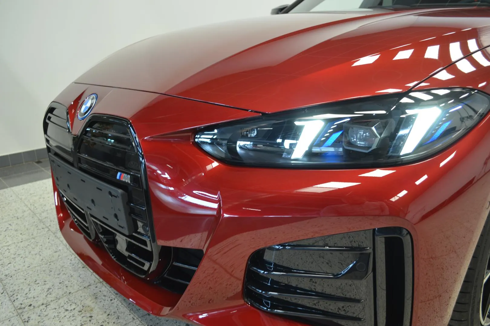 BMW i4 CSK-533 carousel image