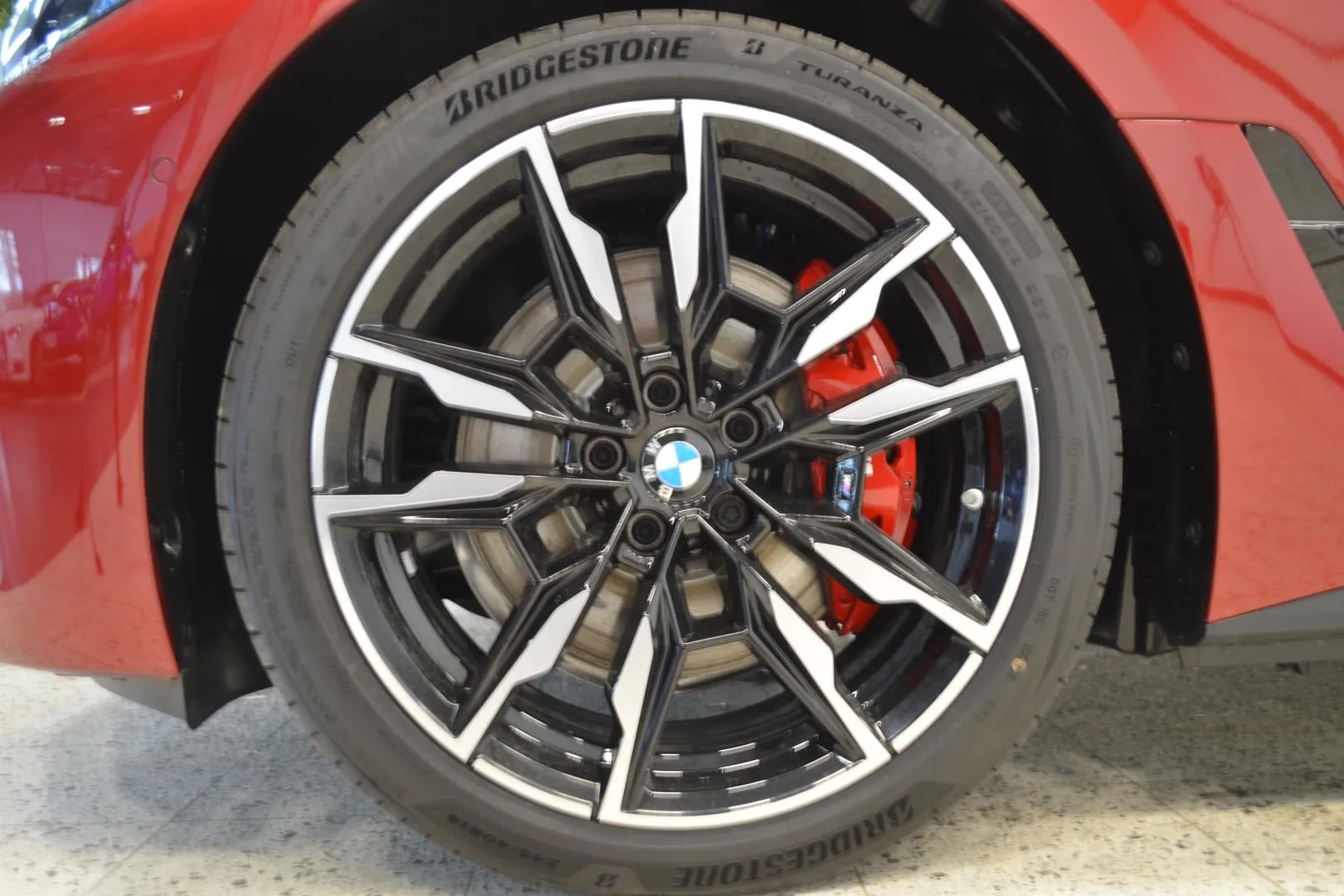 BMW i4 CSK-533 carousel image