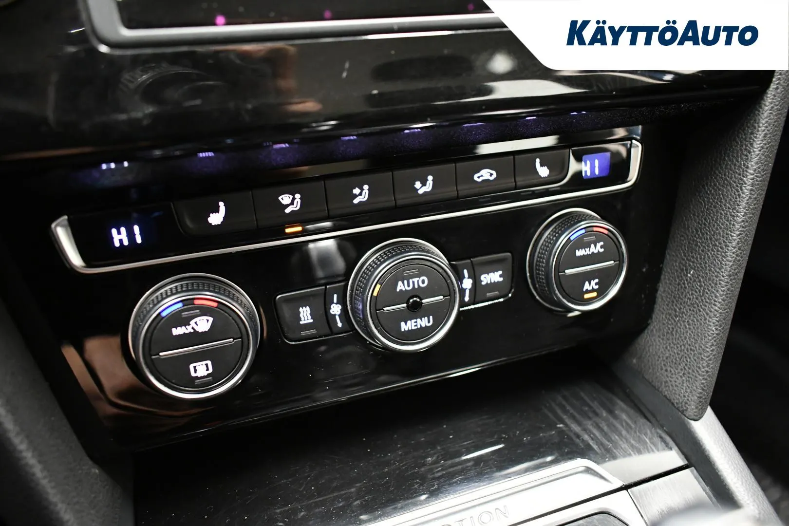 VOLKSWAGEN Passat ERL-146 carousel image