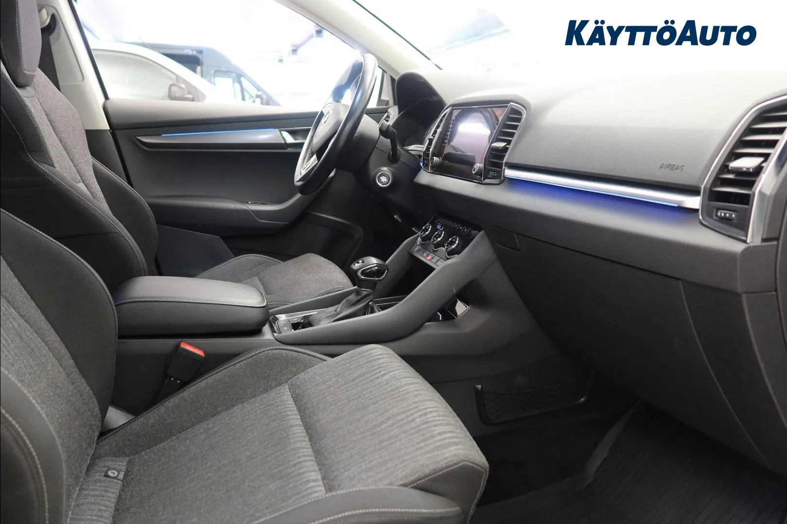SKODA Karoq SXZ-246 carousel image