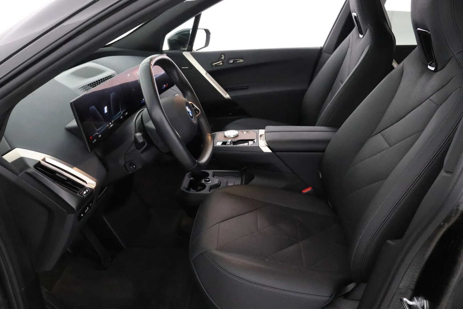 BMW iX GPC-115 carousel image