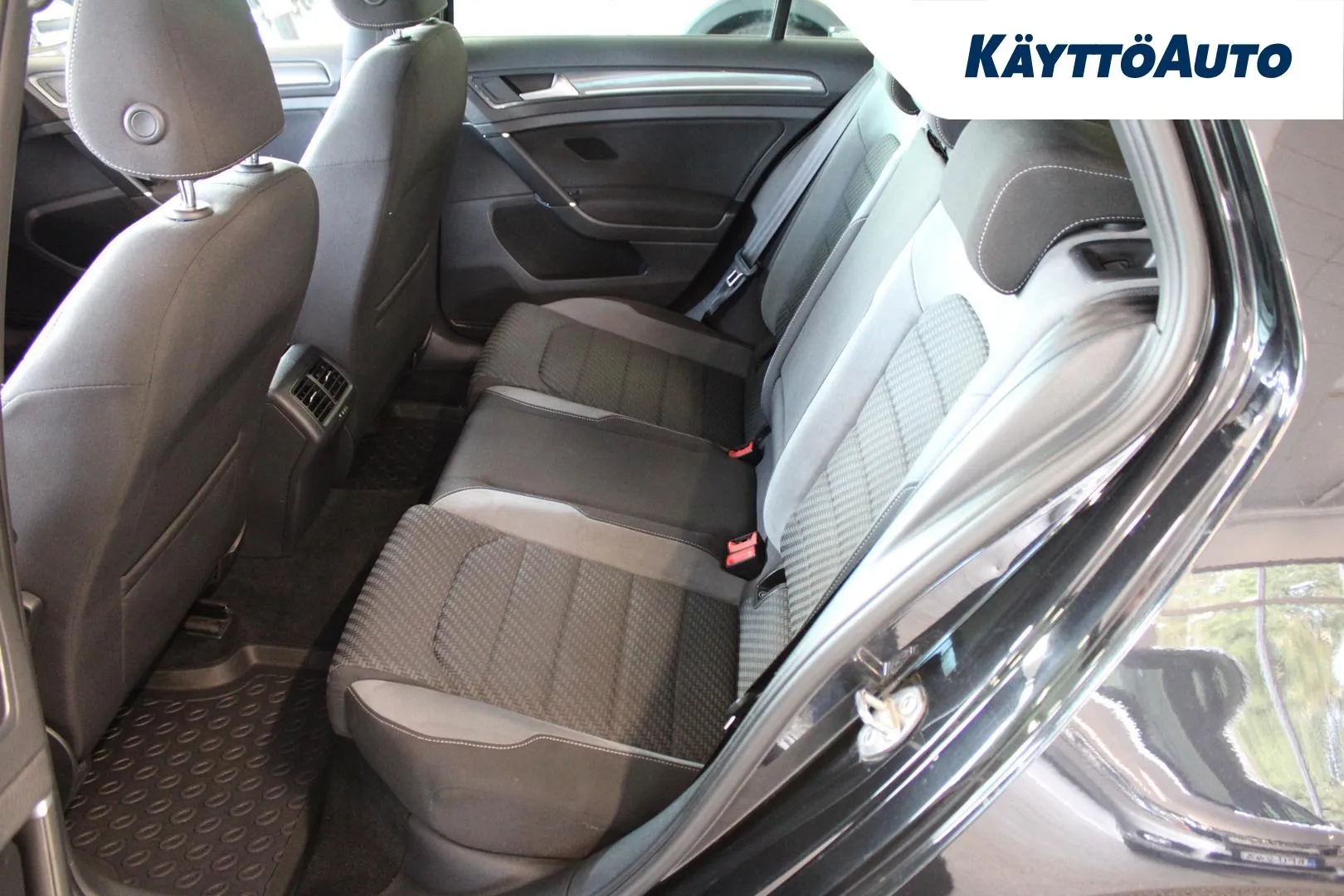 VOLKSWAGEN Golf CME-103 carousel image