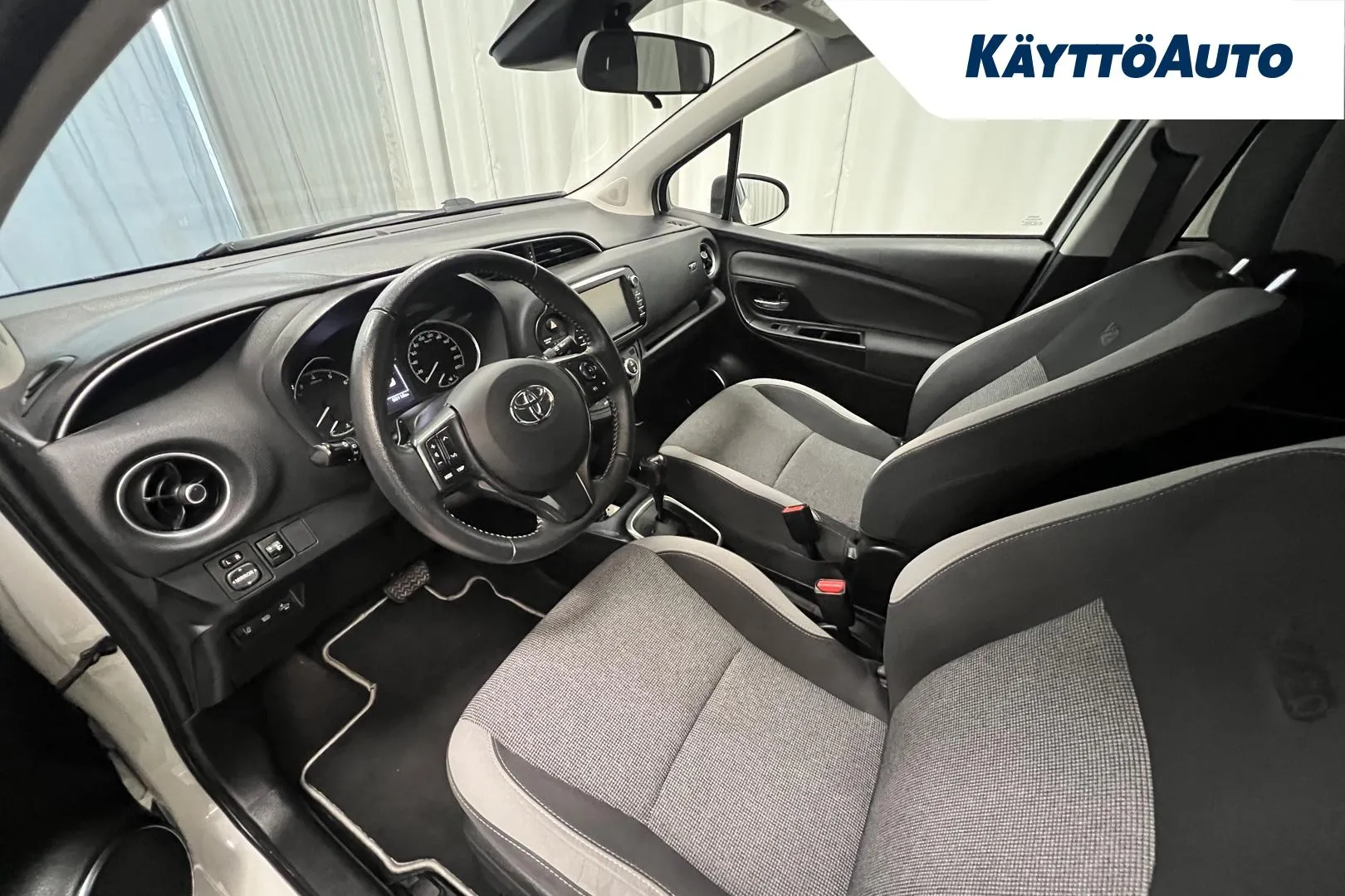 Toyota Yaris BXU-387 carousel image