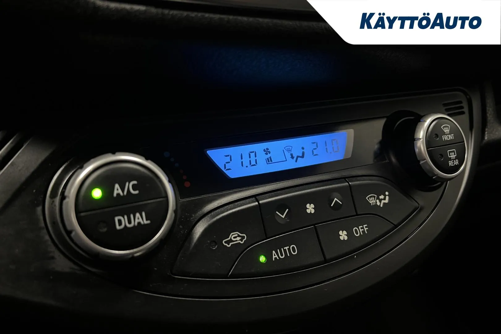 Toyota Yaris BXU-387 carousel image