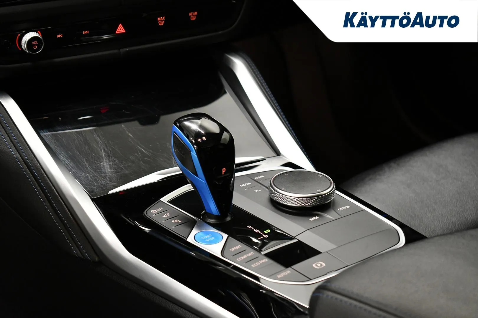 BMW i4 YZZ-370 carousel image