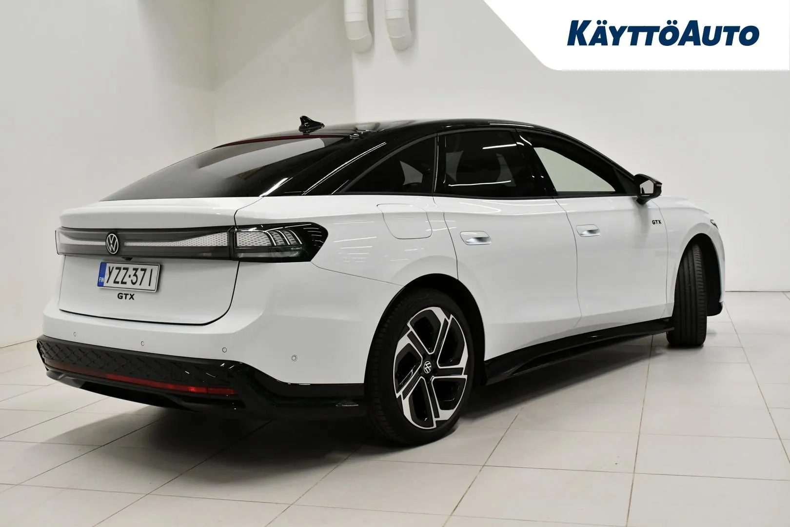 VOLKSWAGEN ID.7 YZZ-371 carousel image