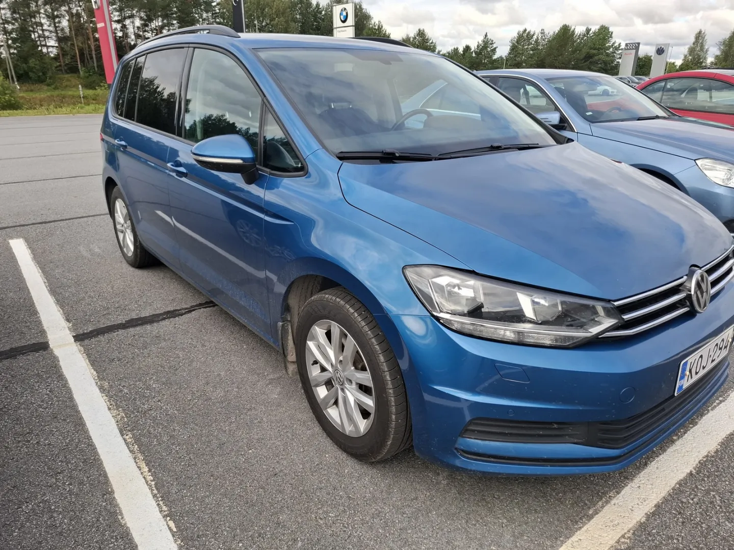VOLKSWAGEN Touran KOJ-294 carousel image