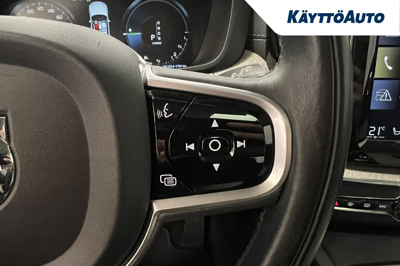 VOLVO XC60 XXC-185 carousel image