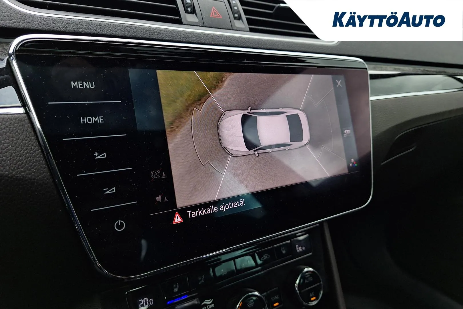 SKODA Superb XXH-263 carousel image