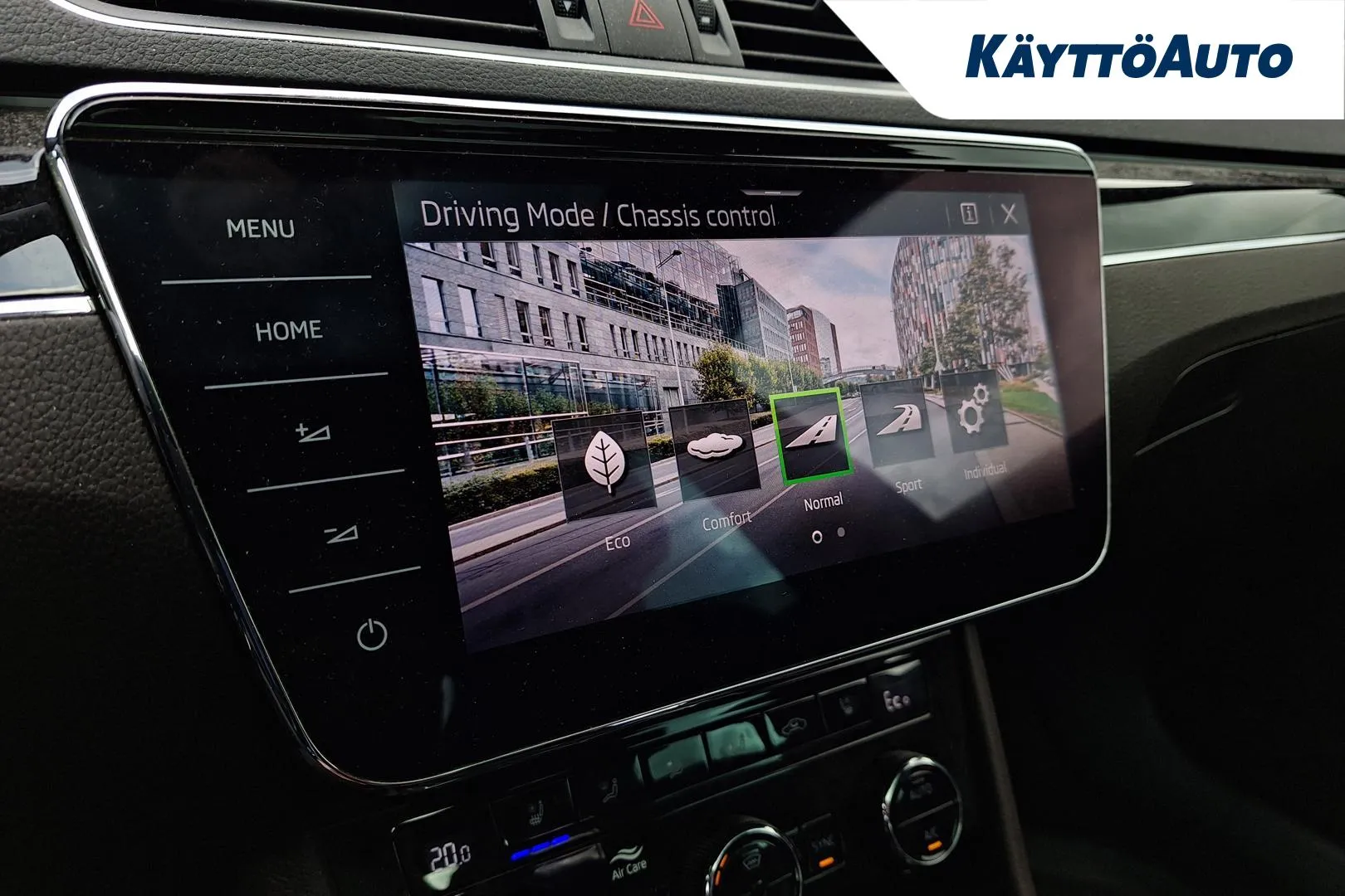 SKODA Superb XXH-263 carousel image