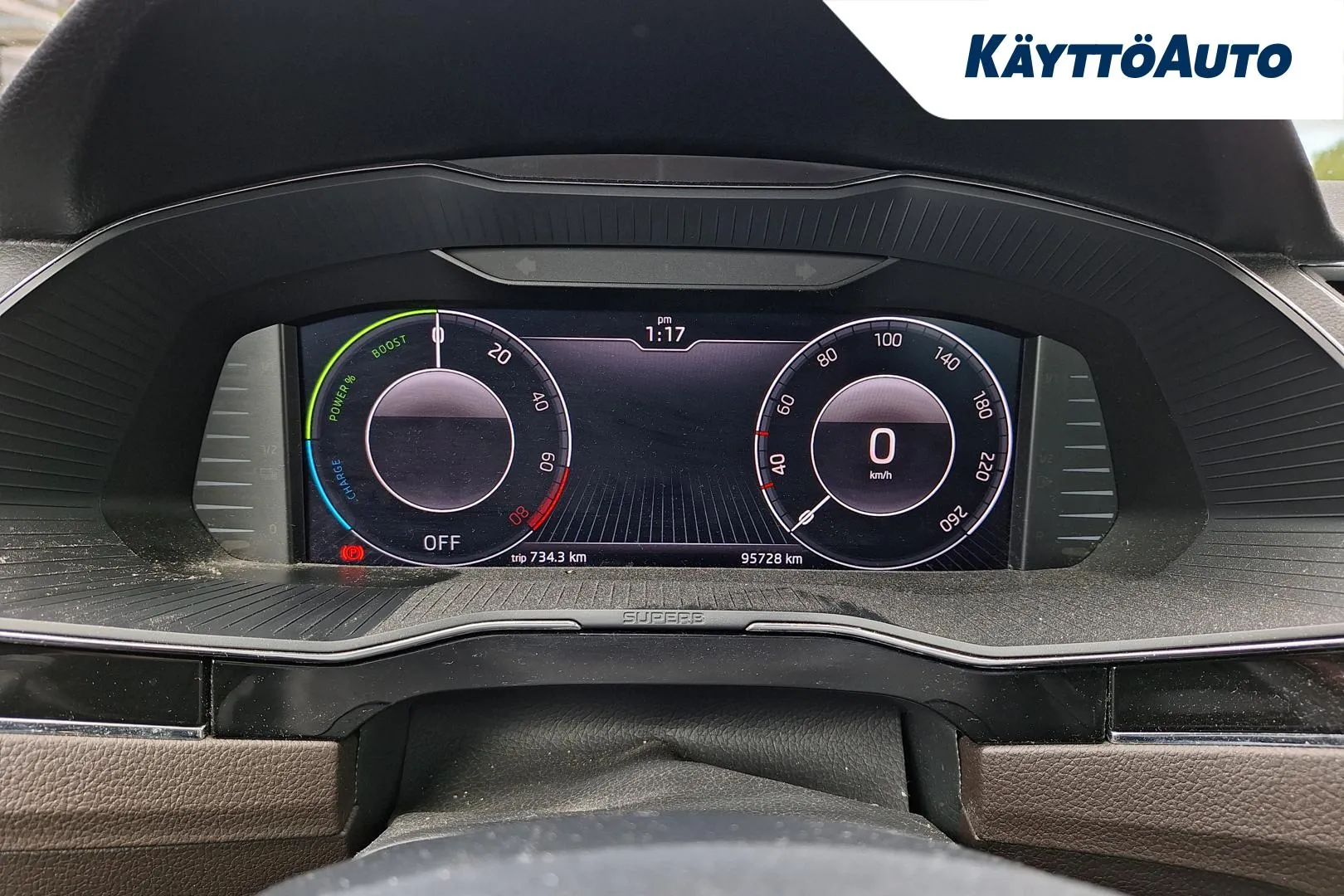SKODA Superb XXH-263 carousel image