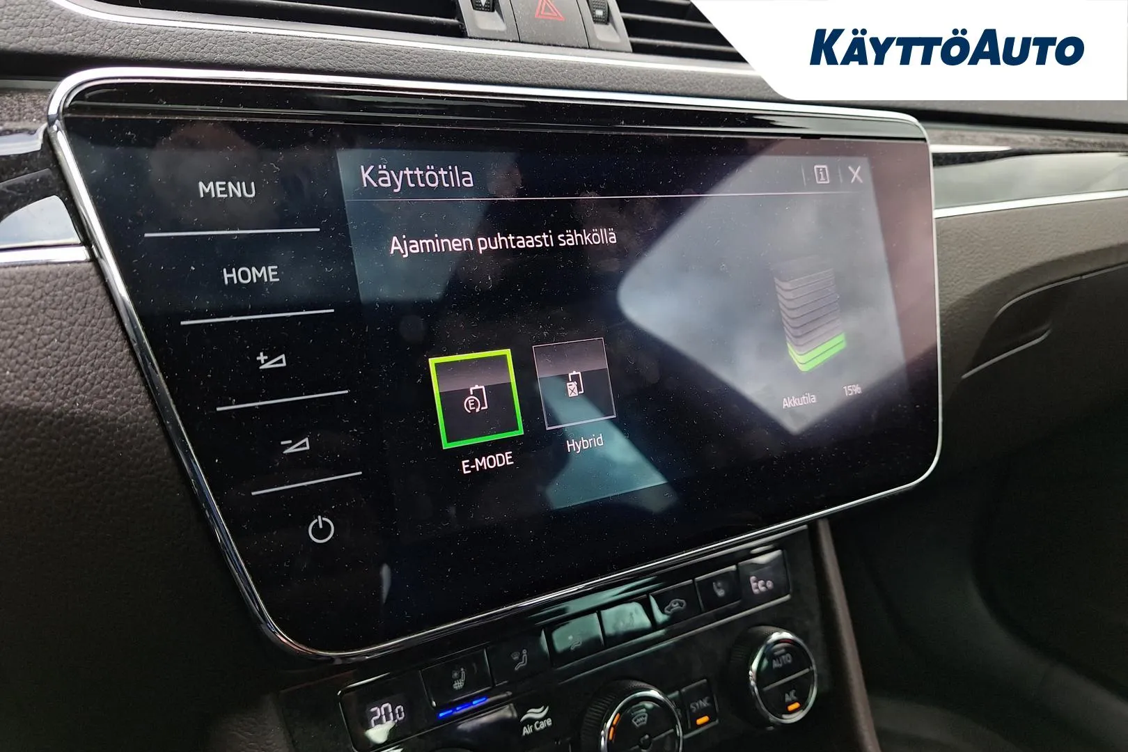 SKODA Superb XXH-263 carousel image