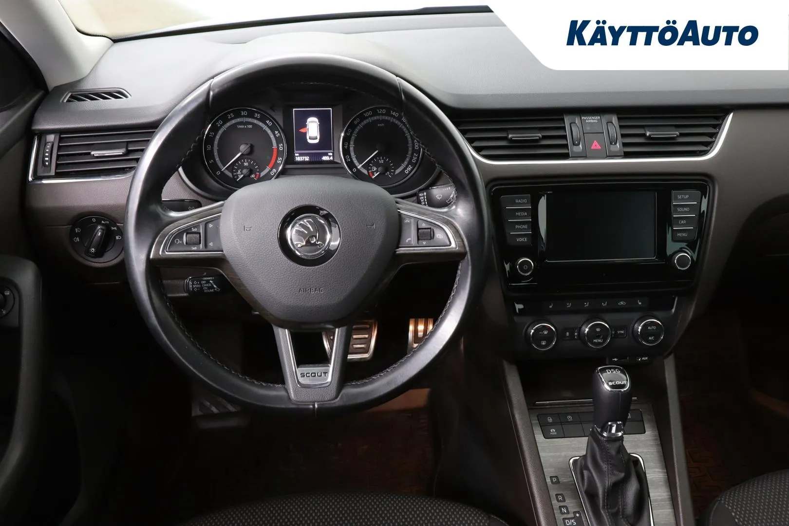SKODA Octavia BTV-593 carousel image