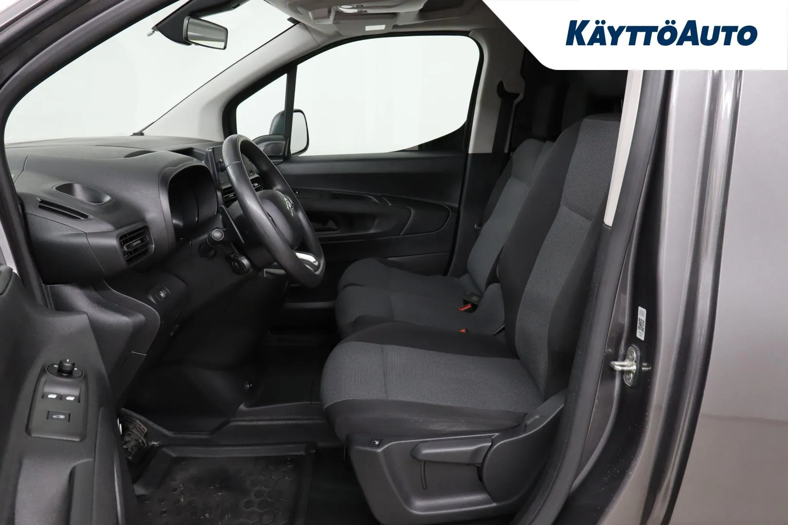 Citroen Berlingo Van ZMV-645 carousel image