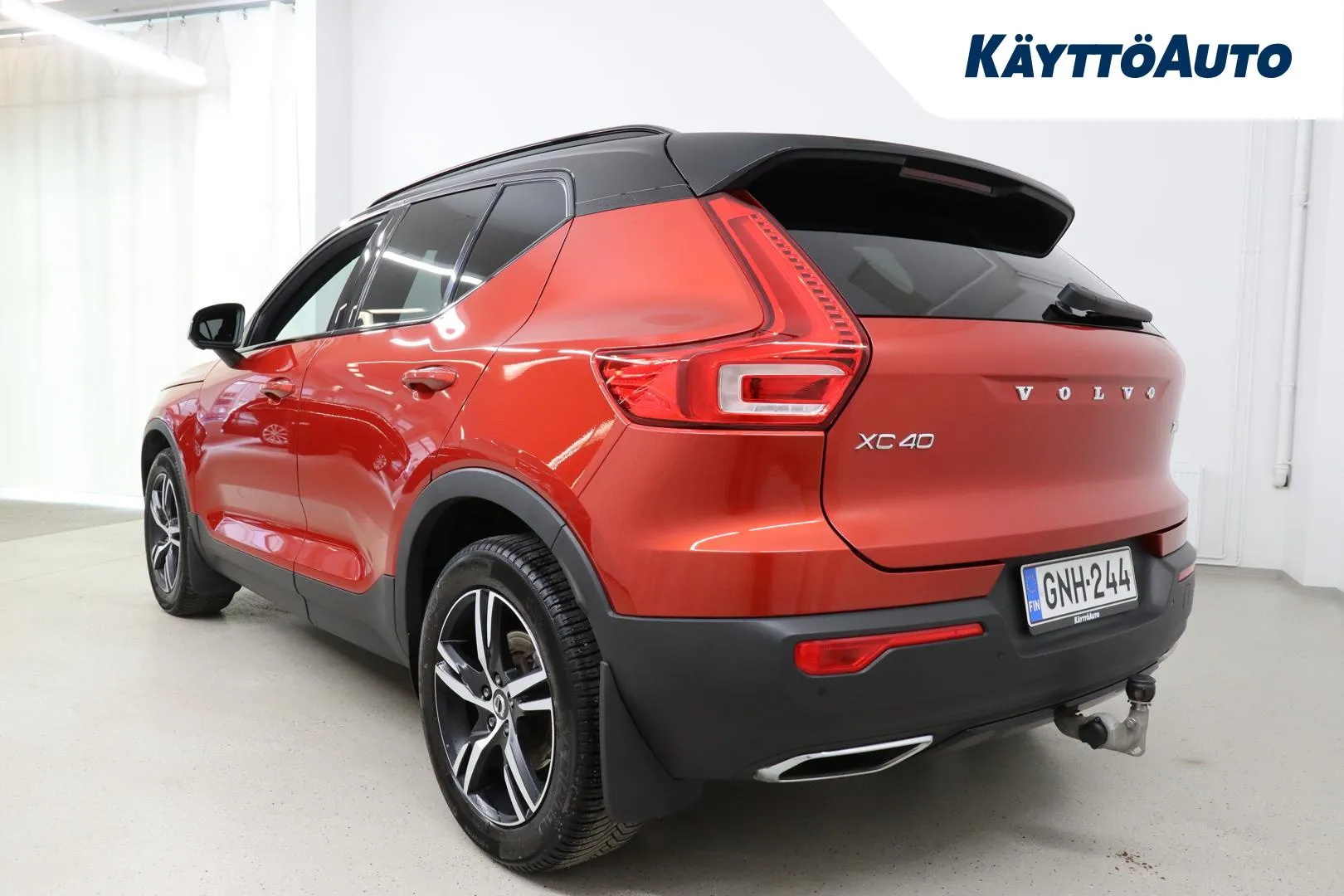 VOLVO XC40 GNH-244 carousel image