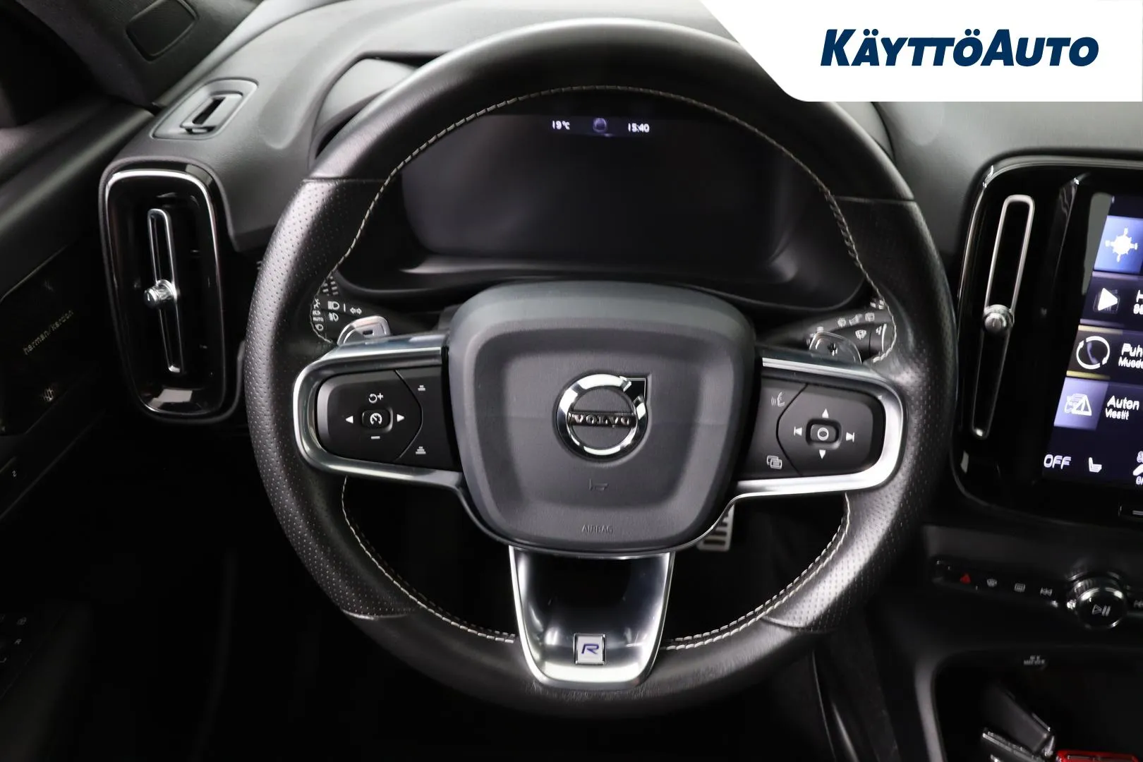 VOLVO XC40 GNH-244 carousel image