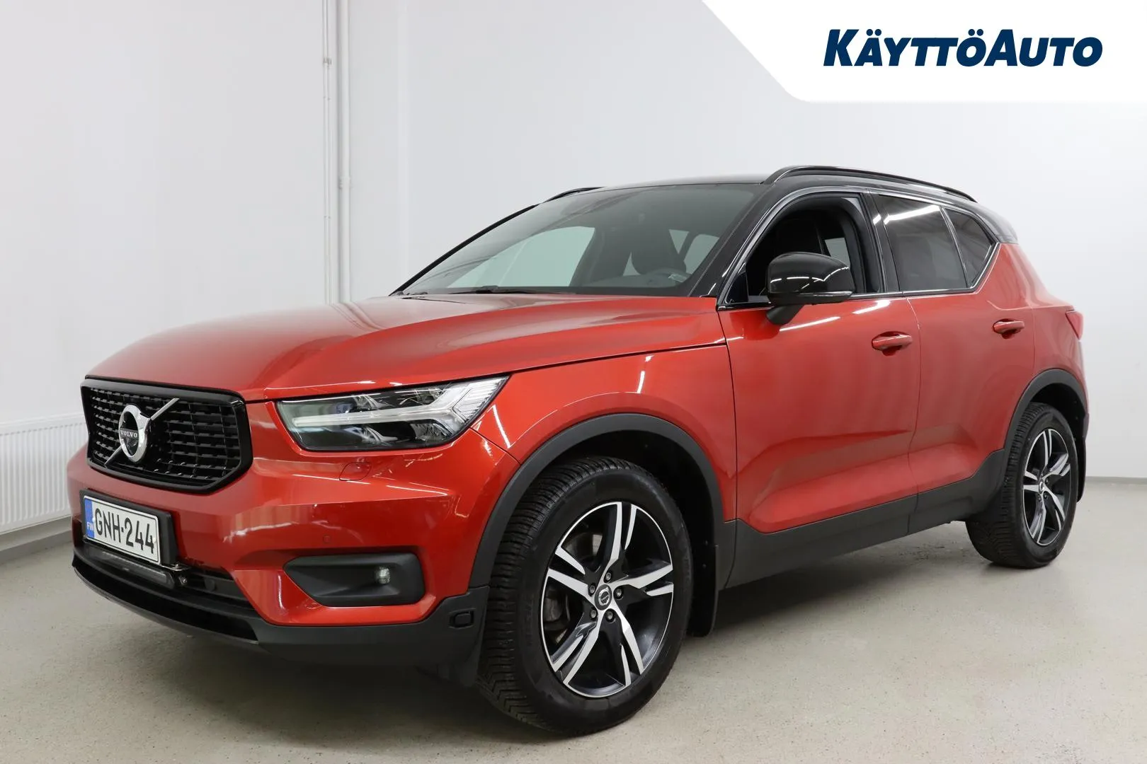 VOLVO XC40 GNH-244 carousel image