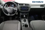 VOLKSWAGEN Tiguan SOC-903 carousel thumbs