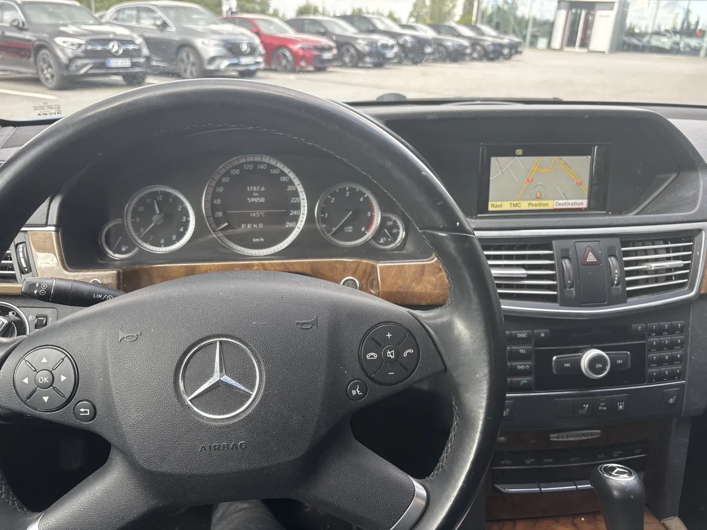 MERCEDES-BENZ E EMY-931 carousel image