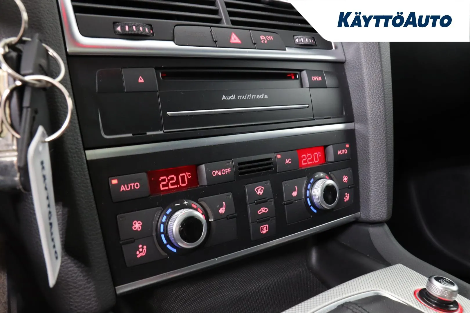 AUDI Q7 IJT-873 carousel image