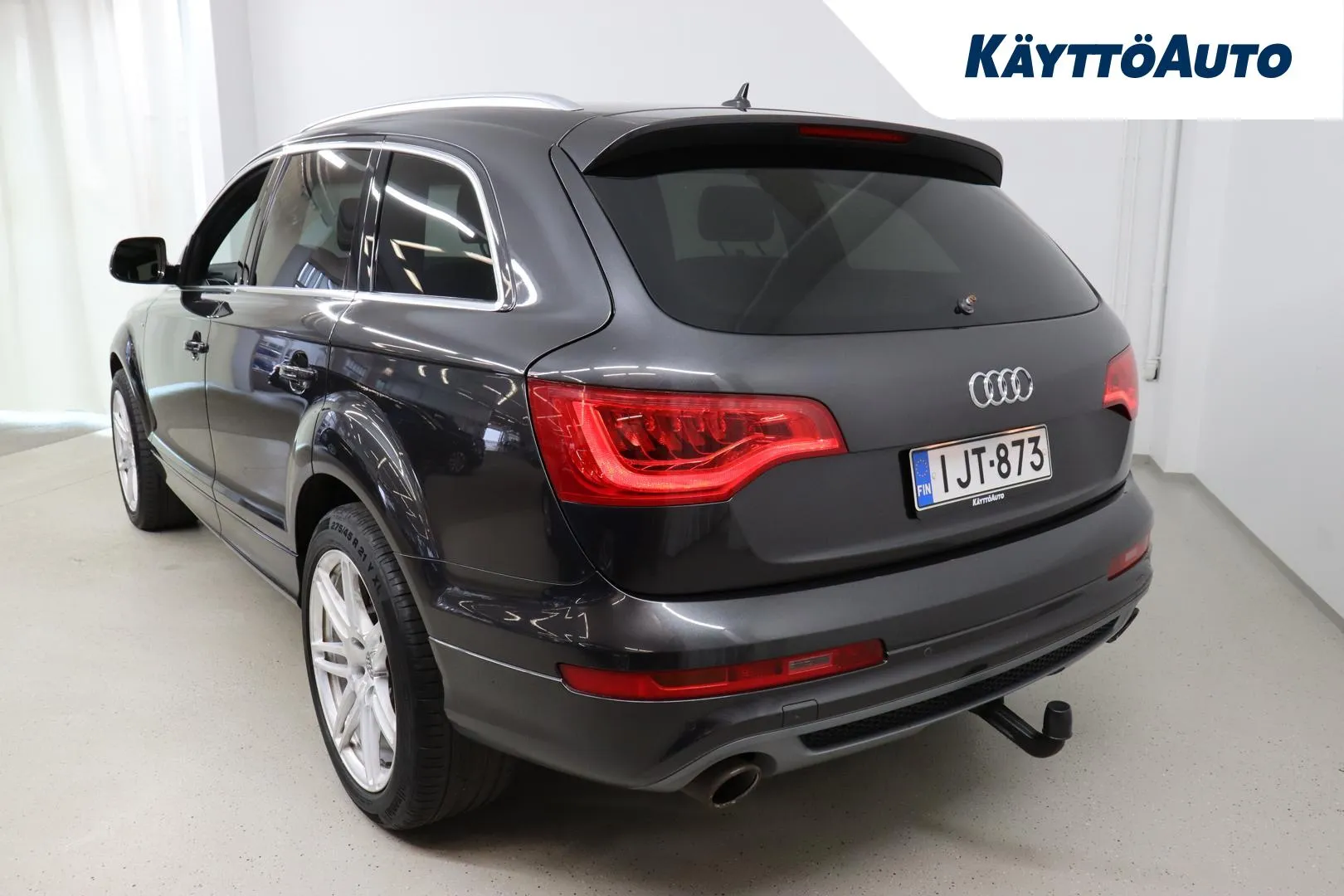 AUDI Q7 IJT-873 carousel image
