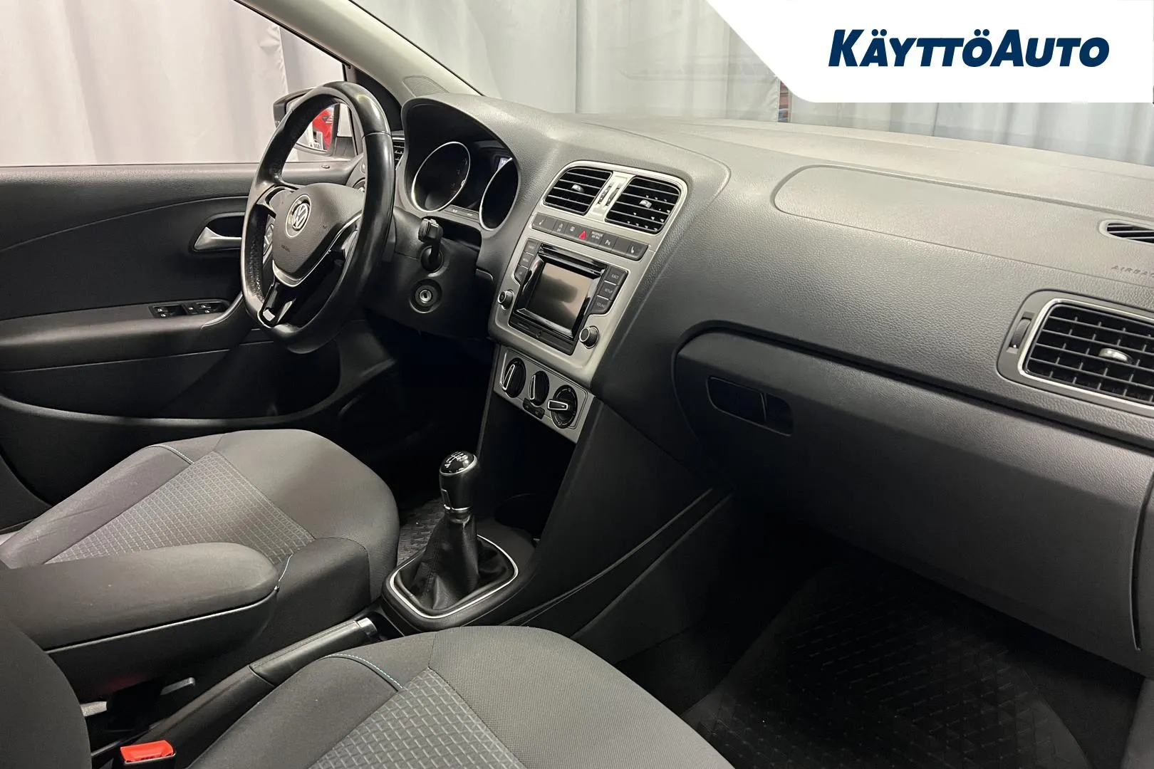 VOLKSWAGEN Polo CKC-208 carousel image