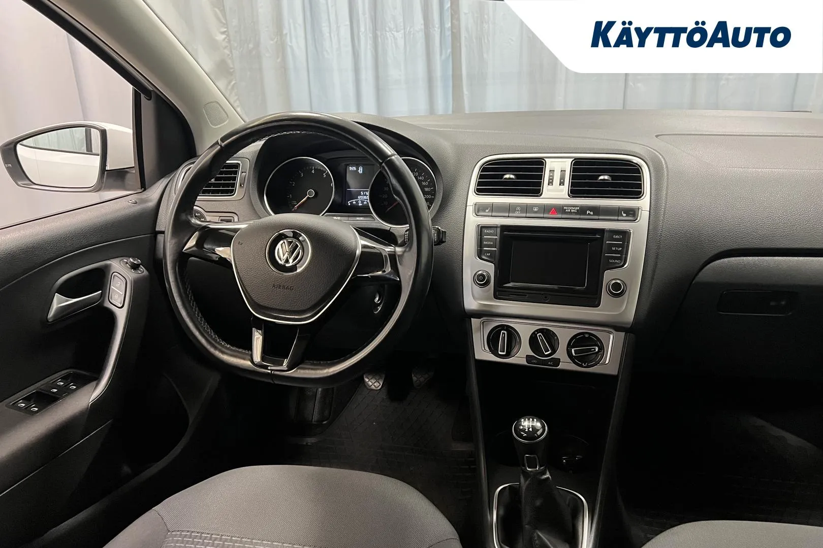 VOLKSWAGEN Polo CKC-208 carousel image