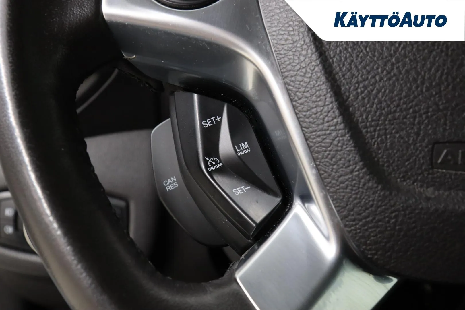 FORD Transit Connect XOO-447 carousel image