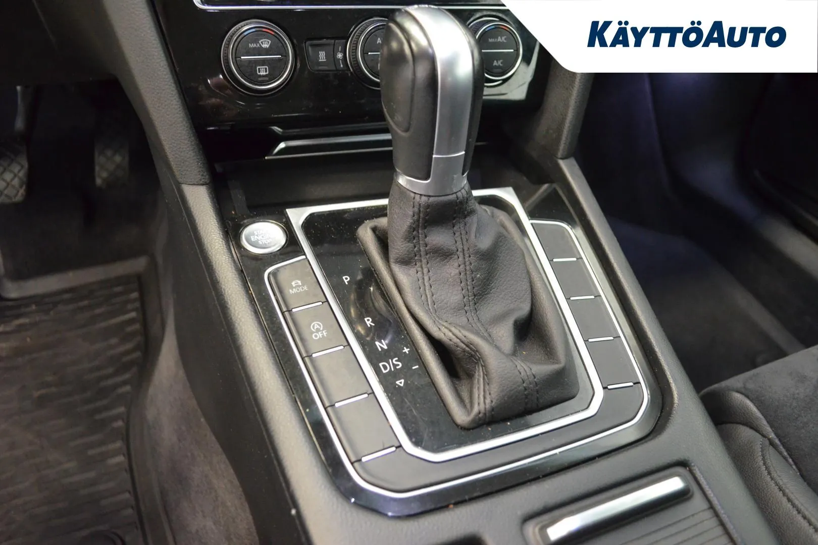 VOLKSWAGEN Passat SMX-419 carousel image