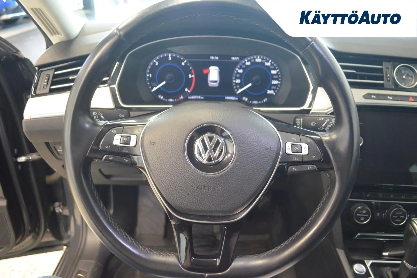 VOLKSWAGEN Passat SMX-419 carousel image