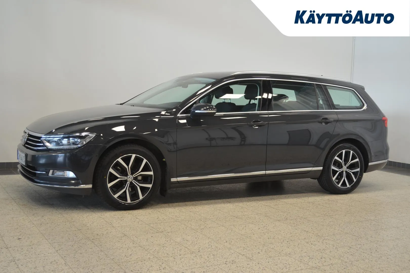 VOLKSWAGEN Passat SMX-419 carousel image