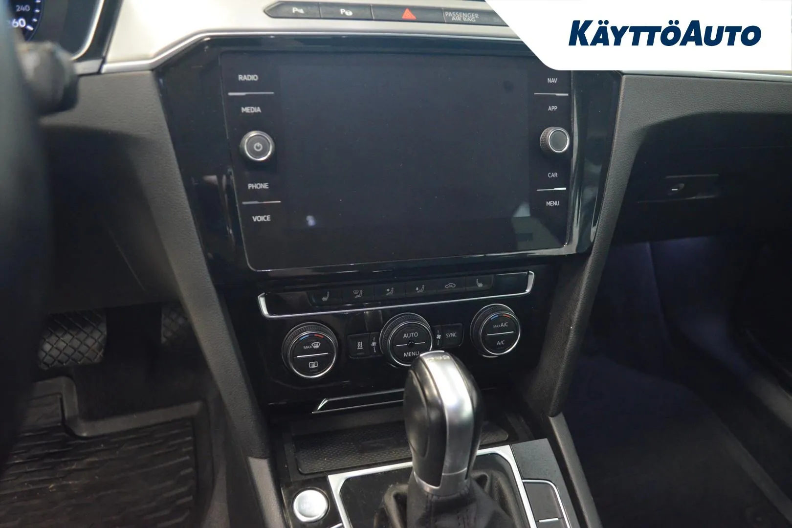 VOLKSWAGEN Passat SMX-419 carousel image