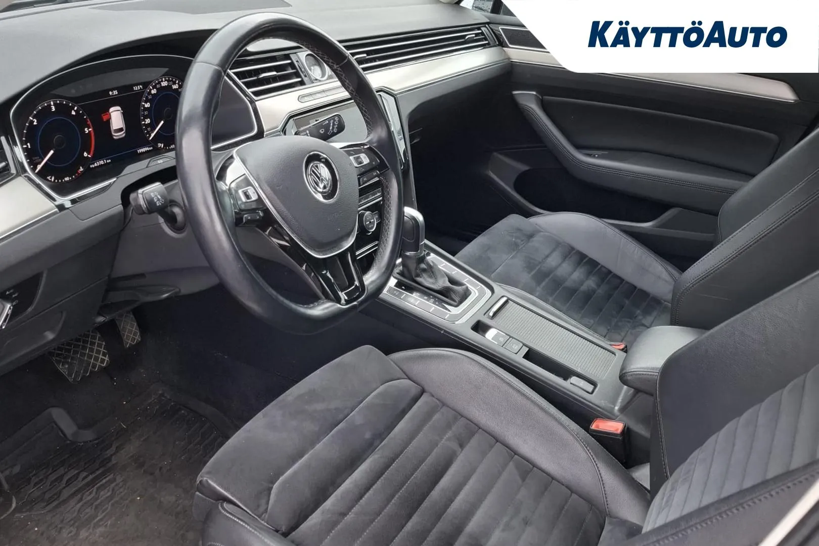 VOLKSWAGEN Passat SMX-419 carousel image