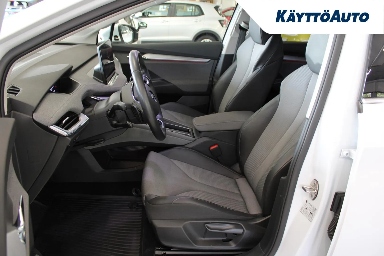 SKODA Enyaq IRJ-561 carousel image