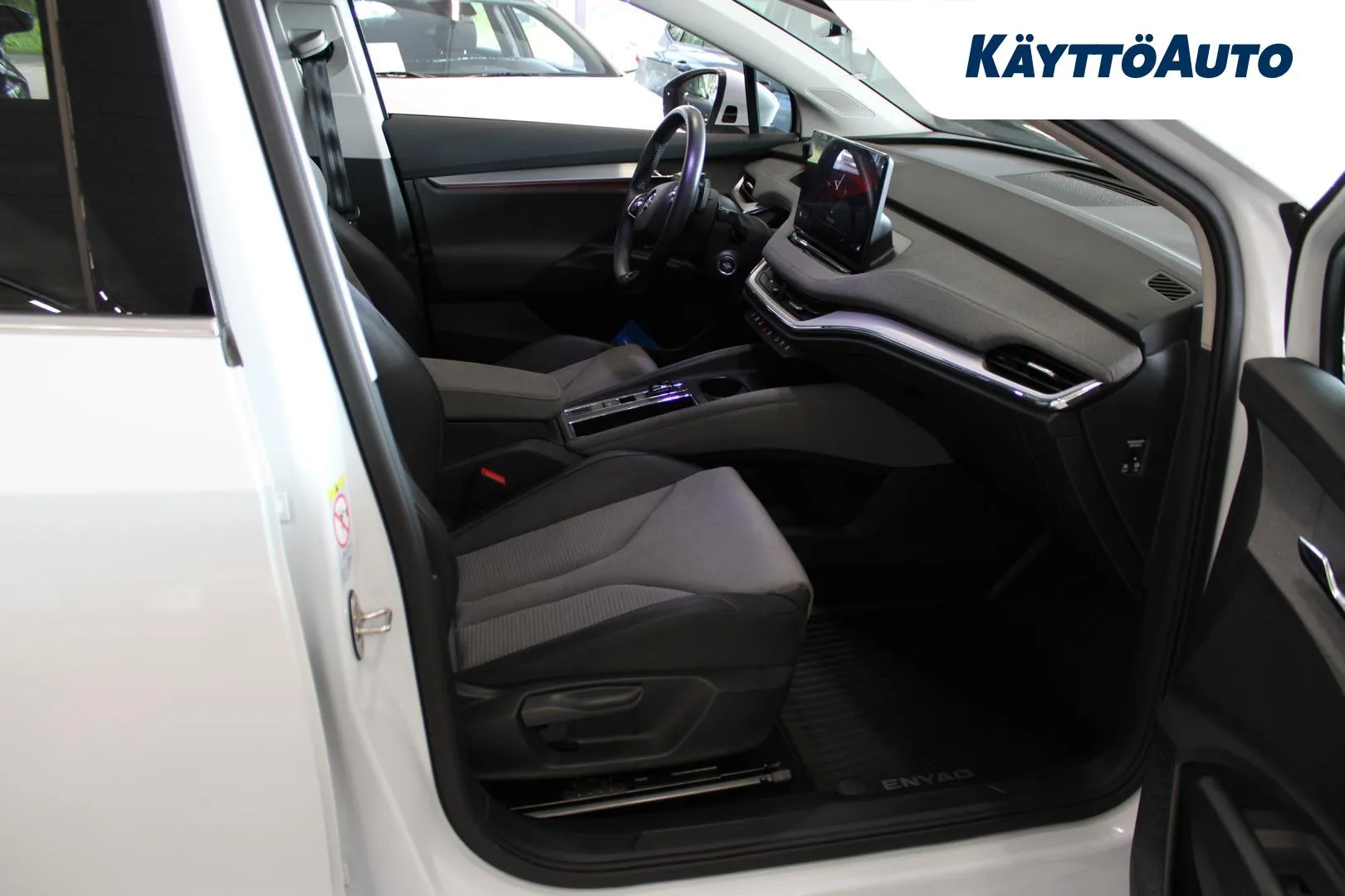 SKODA Enyaq IRJ-561 carousel image
